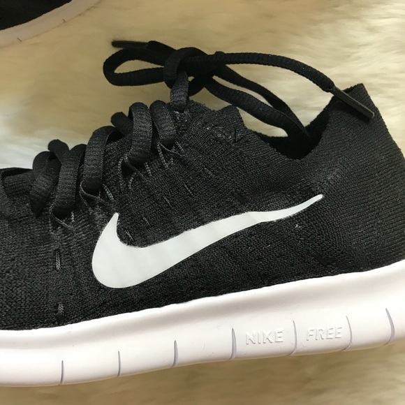 free rn flyknit black
